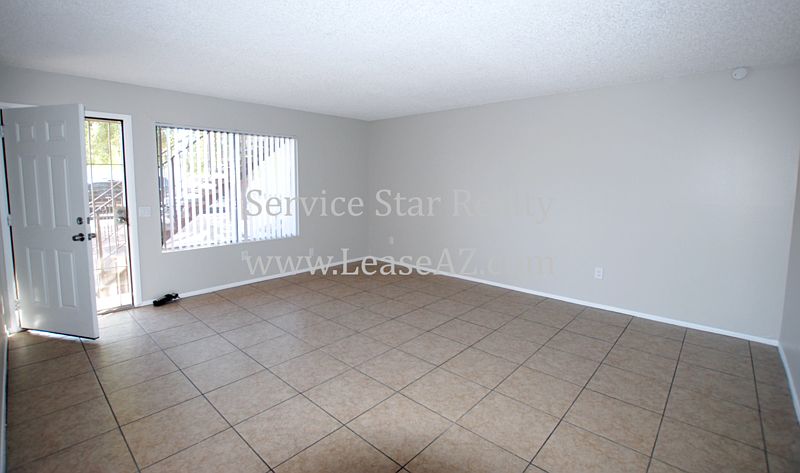 5321 W Campbell Ave photo 3