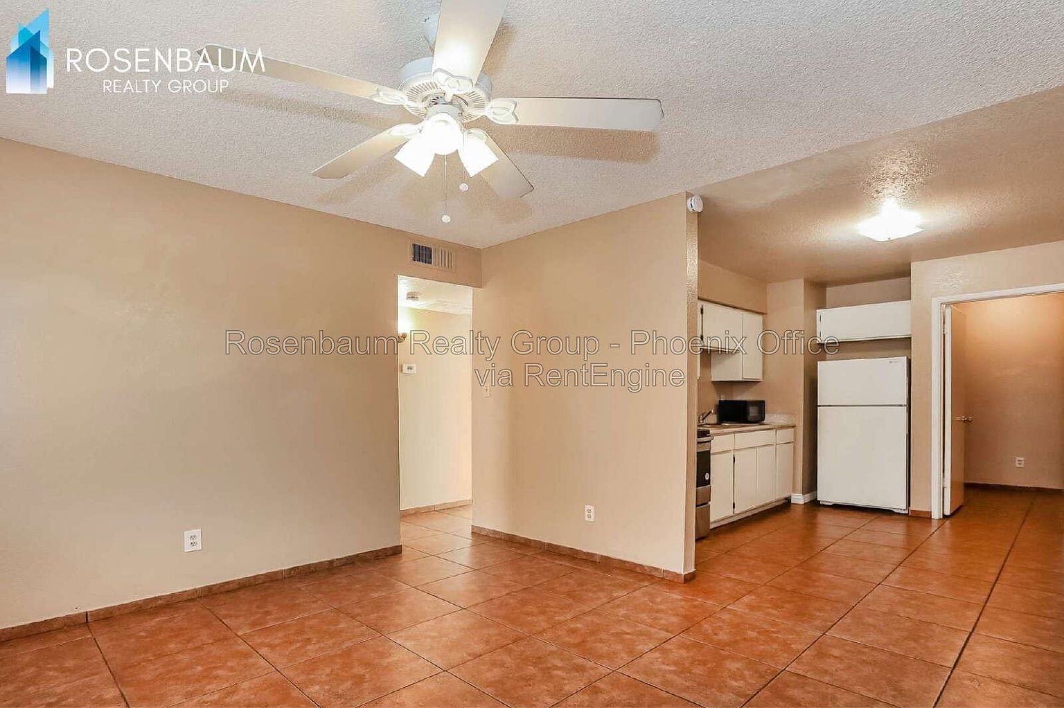 845 N Date photo 4