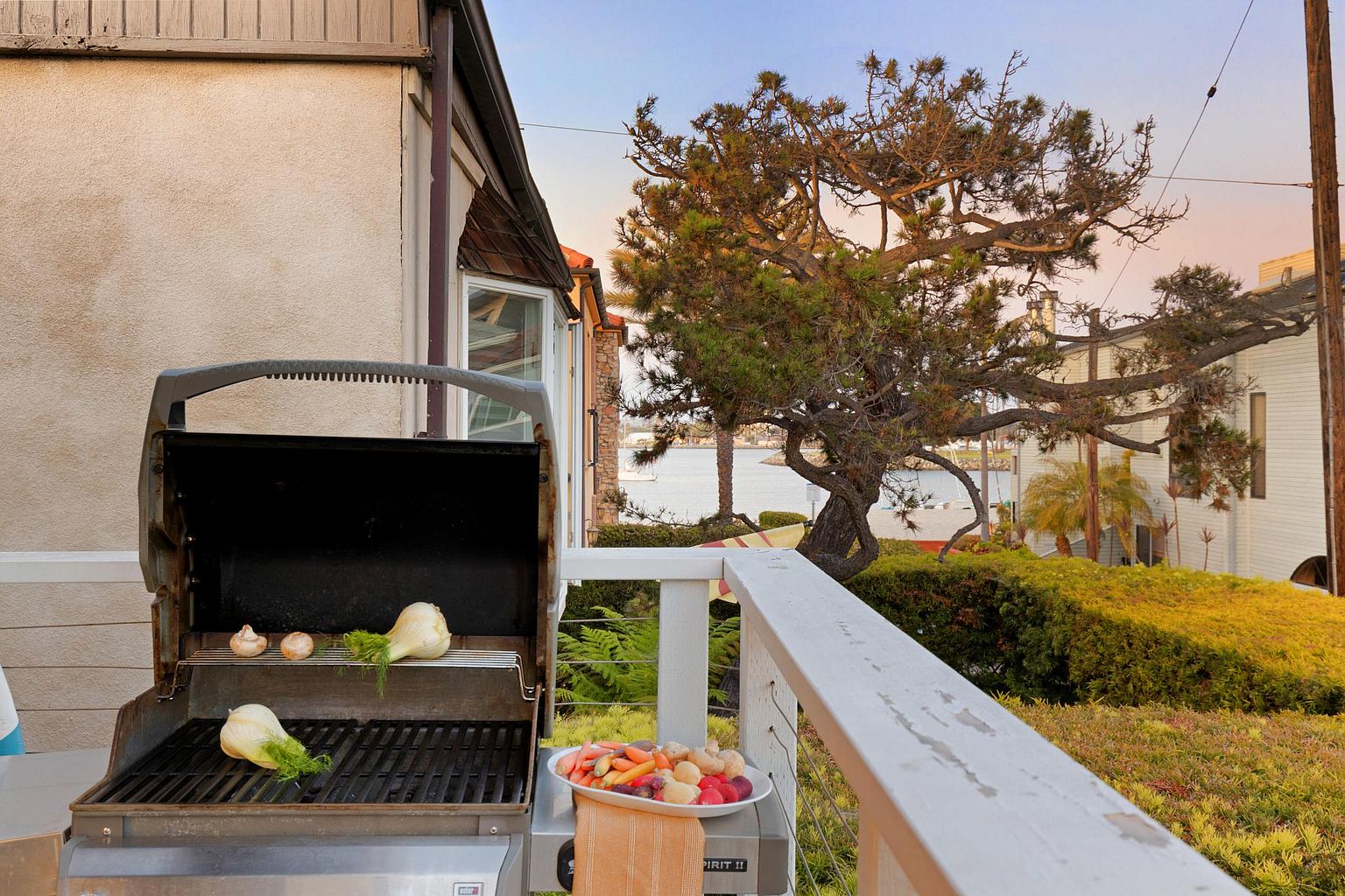 824-826 Anacapa Ct photo 4
