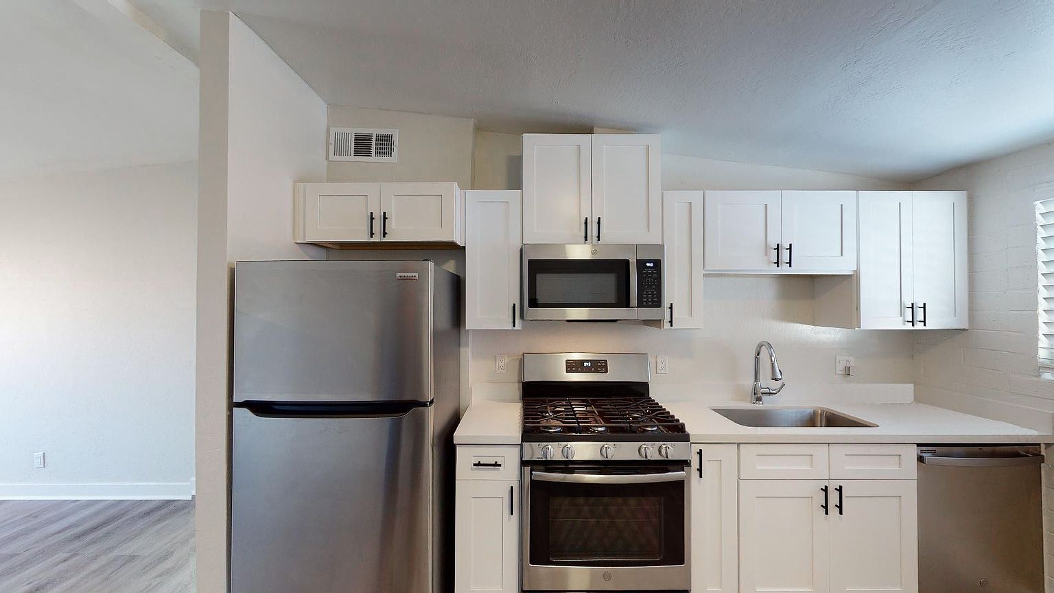 1011 E Amelia Ave unit 1011-3 photo 5