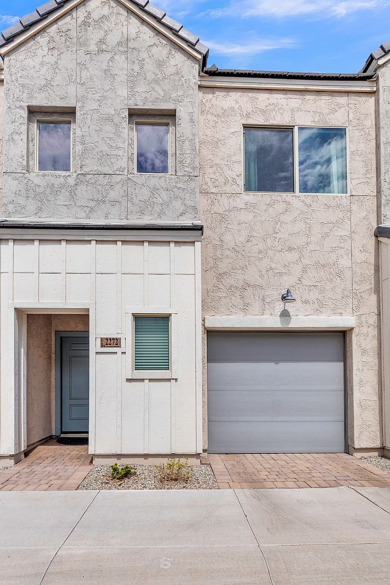 2272 W Harmont Dr Phoenix, AZ 85021 photo 2