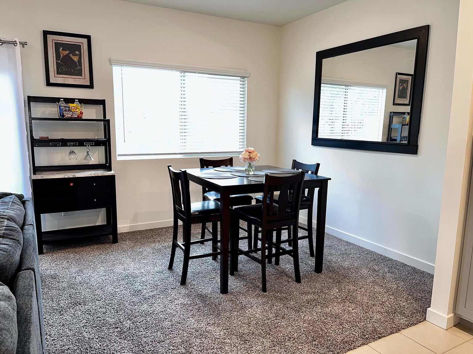 2224 W Harmont Dr photo 3
