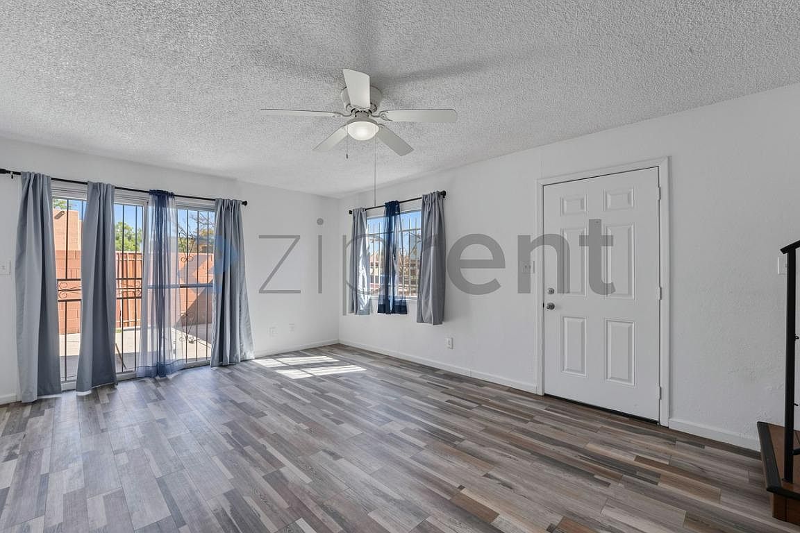 4260 N 68th Ln photo 5