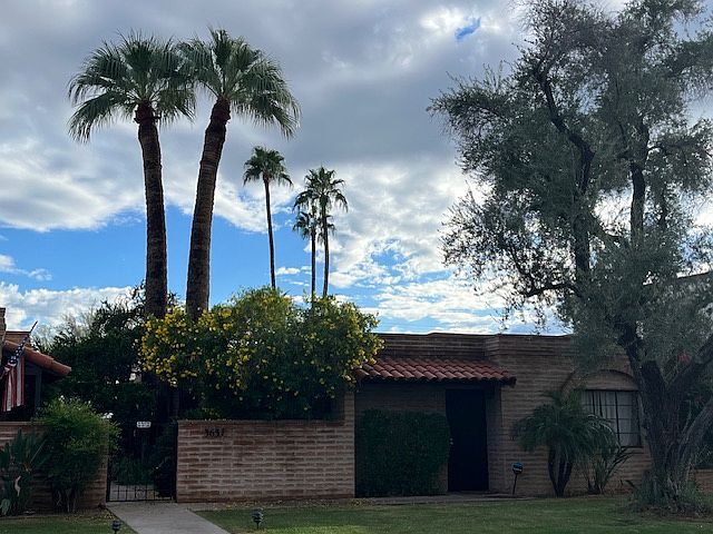 3631 E Monterosa St