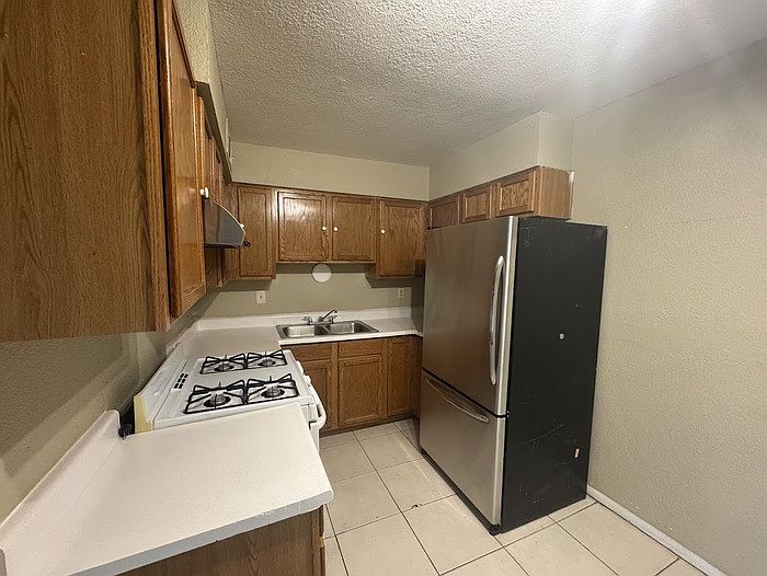 1751 E Virginia Ave #2 photo 3