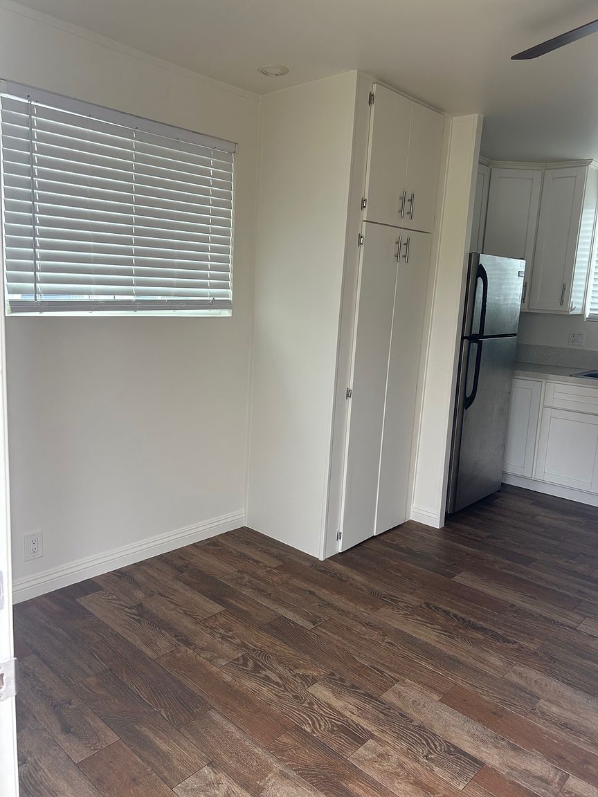 2919 K St photo 5
