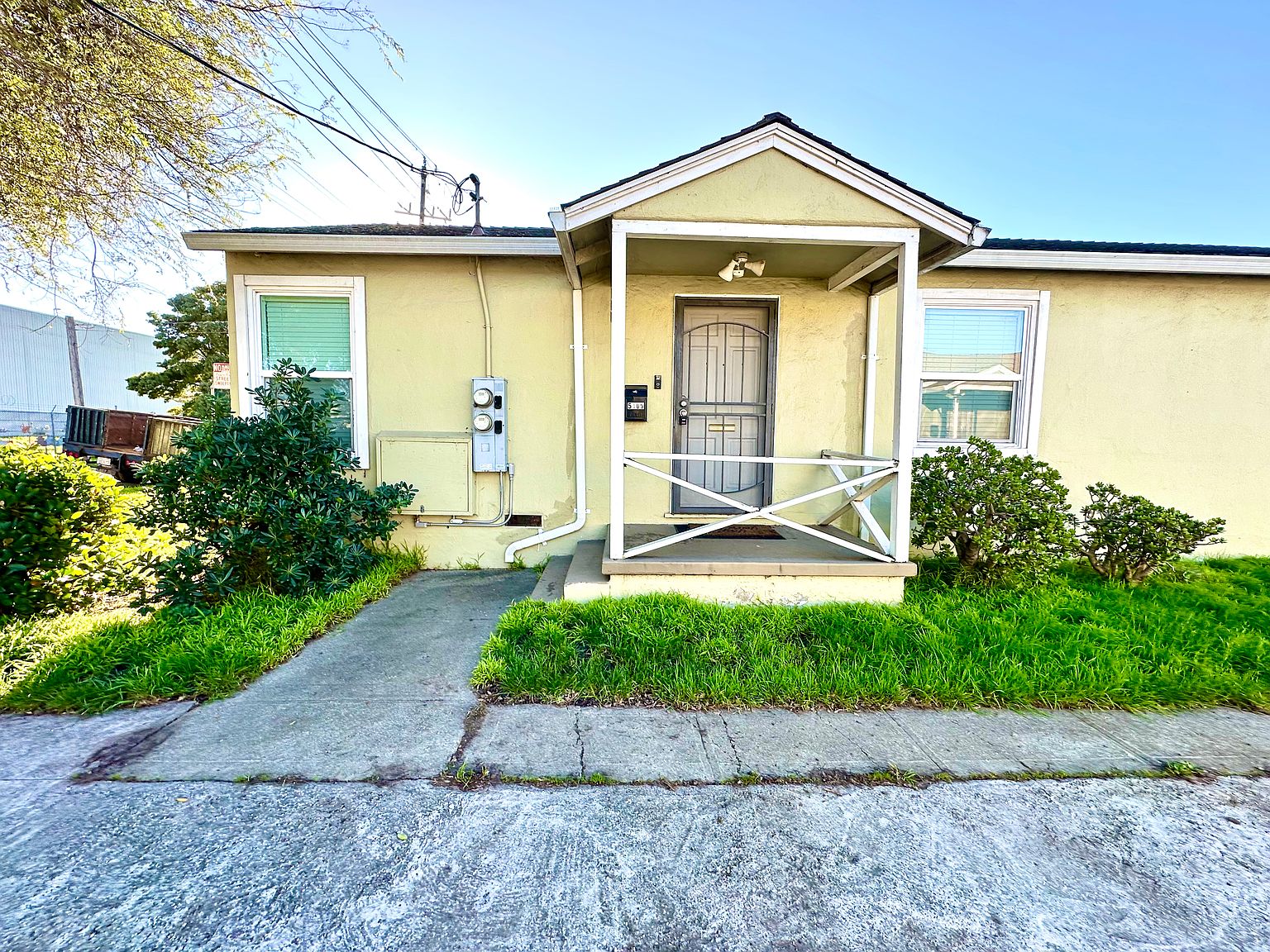 5109 Burlingame Ave photo 3