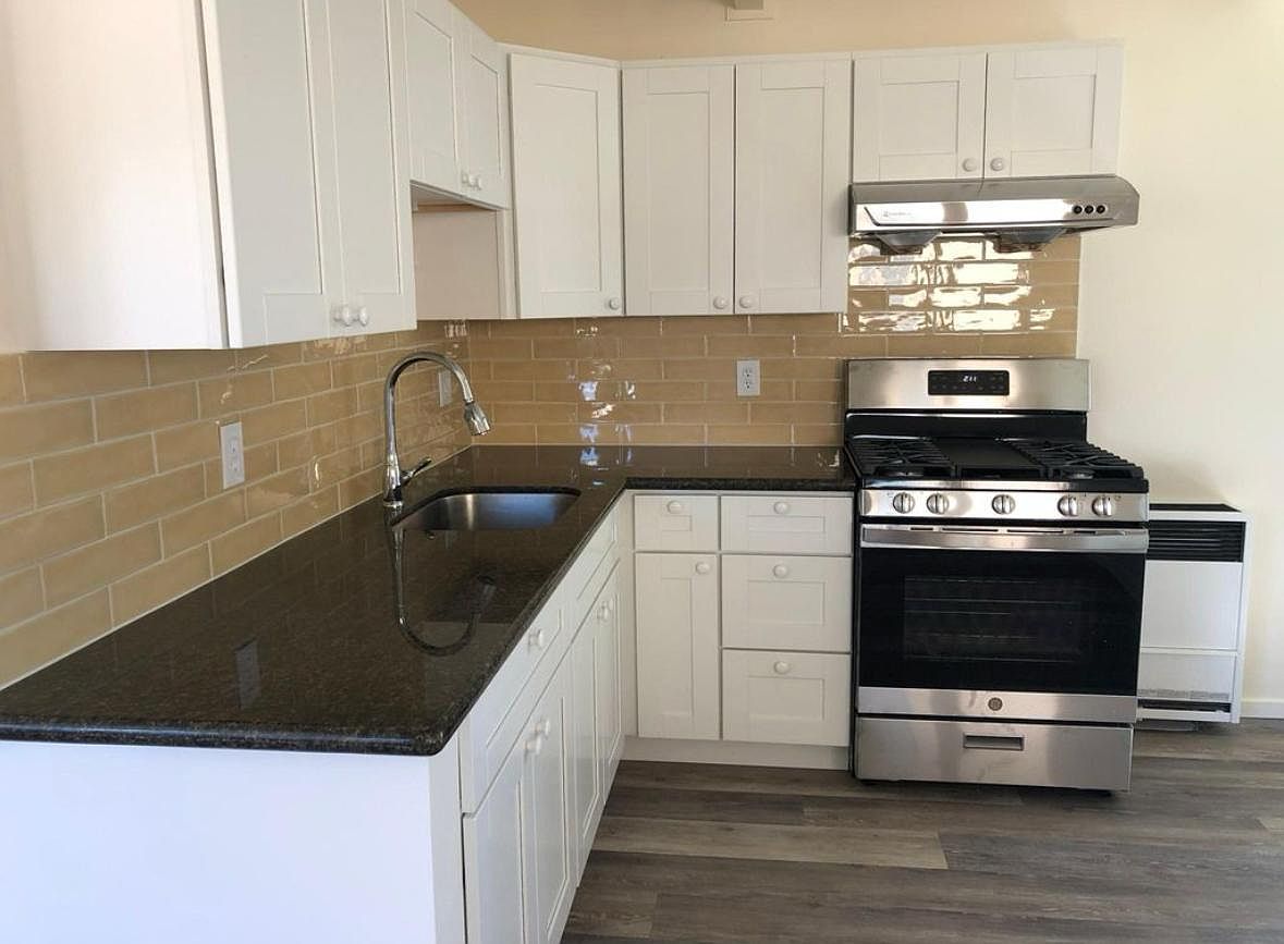 1233 Rose St #1/2 photo 5