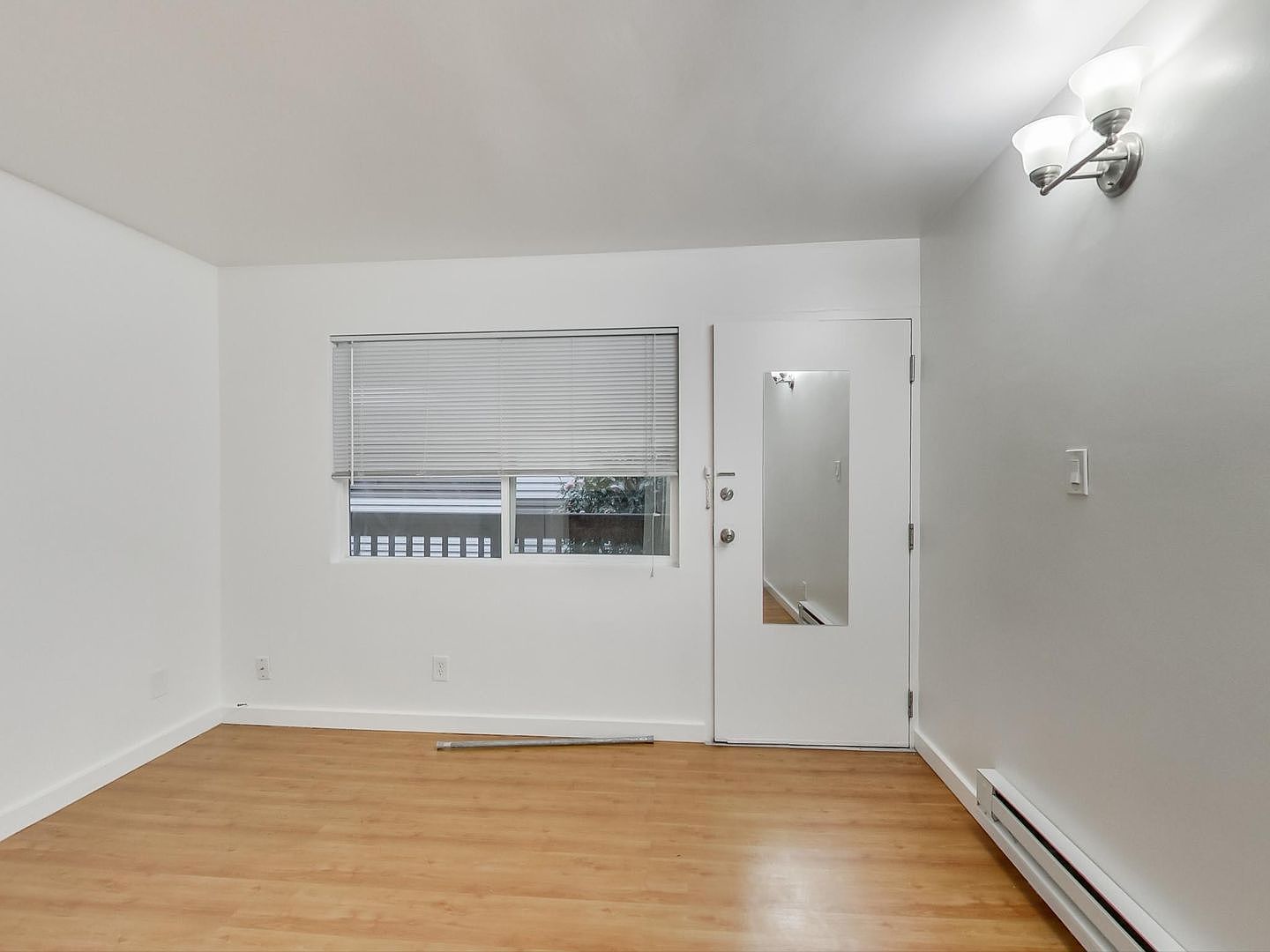 461 24th St photo 2