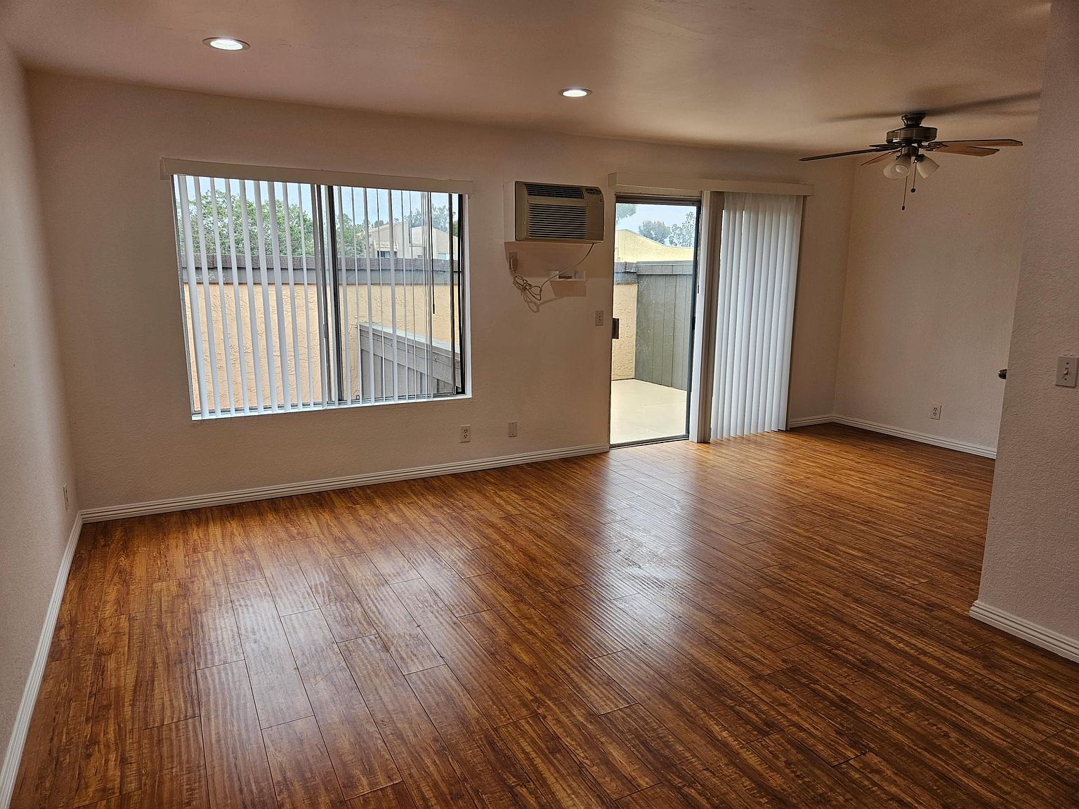 8840 Mira Mesa Blvd photo 2