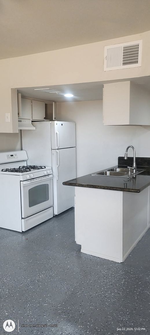 3317 W Jefferson St #2/3 photo 2