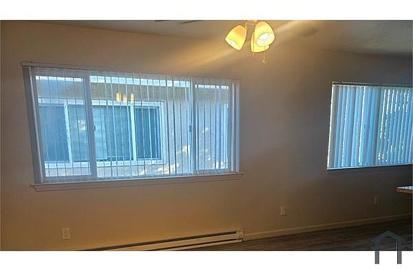 703 Menker Ave photo 2