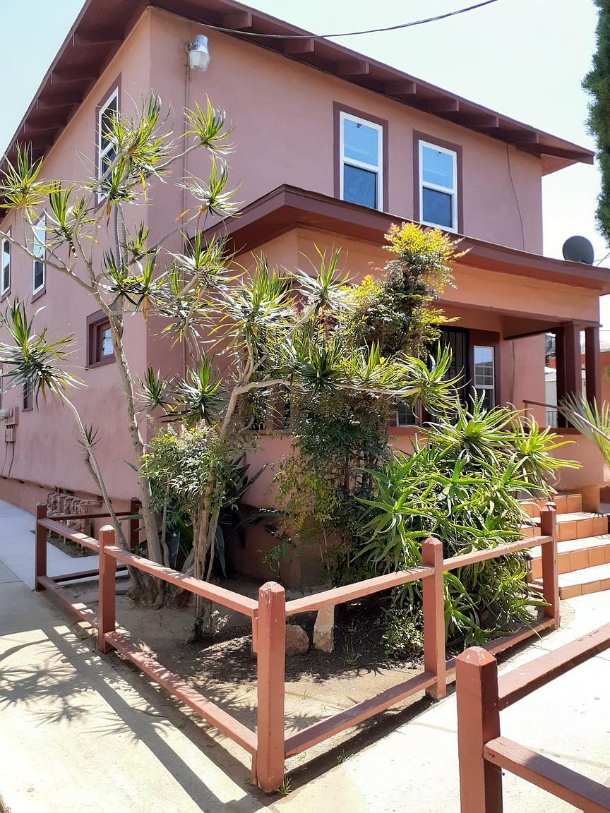 1956 Julian Ave photo 2