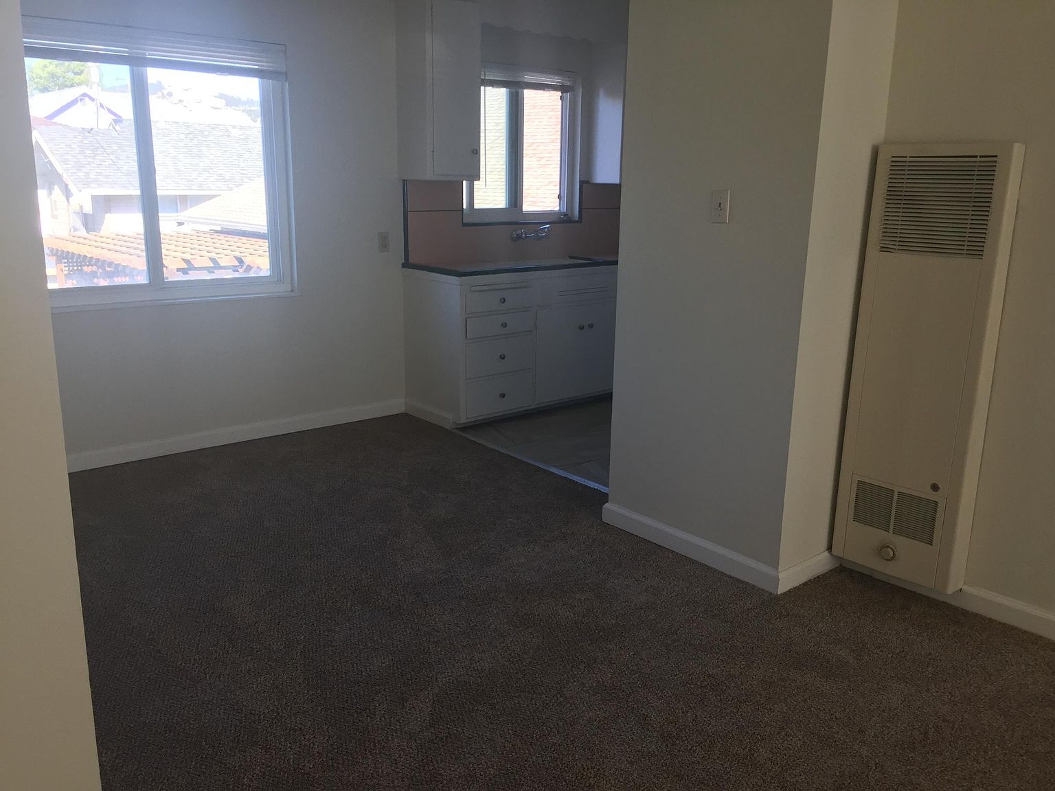 1482 Santa Rosa St photo 5