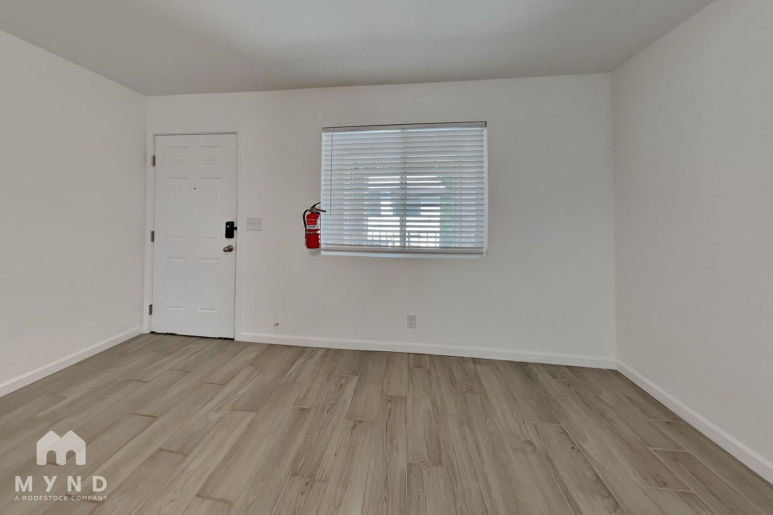 6657 W Ocotillo Rd Glendale, AZ 85301 photo 3