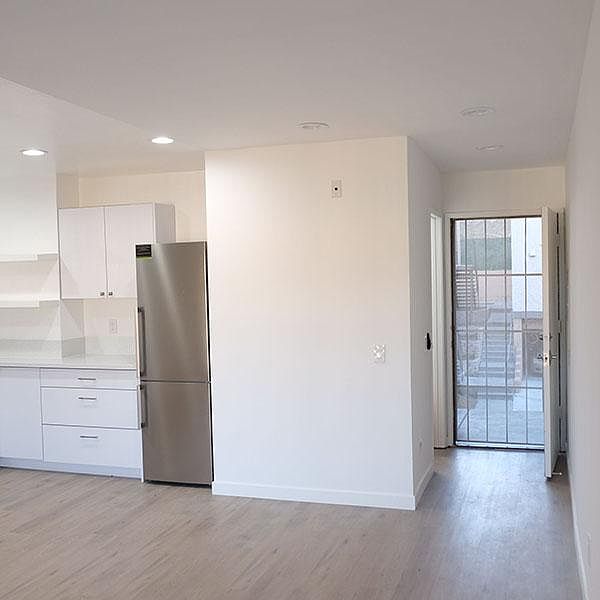 3295 C St photo 3