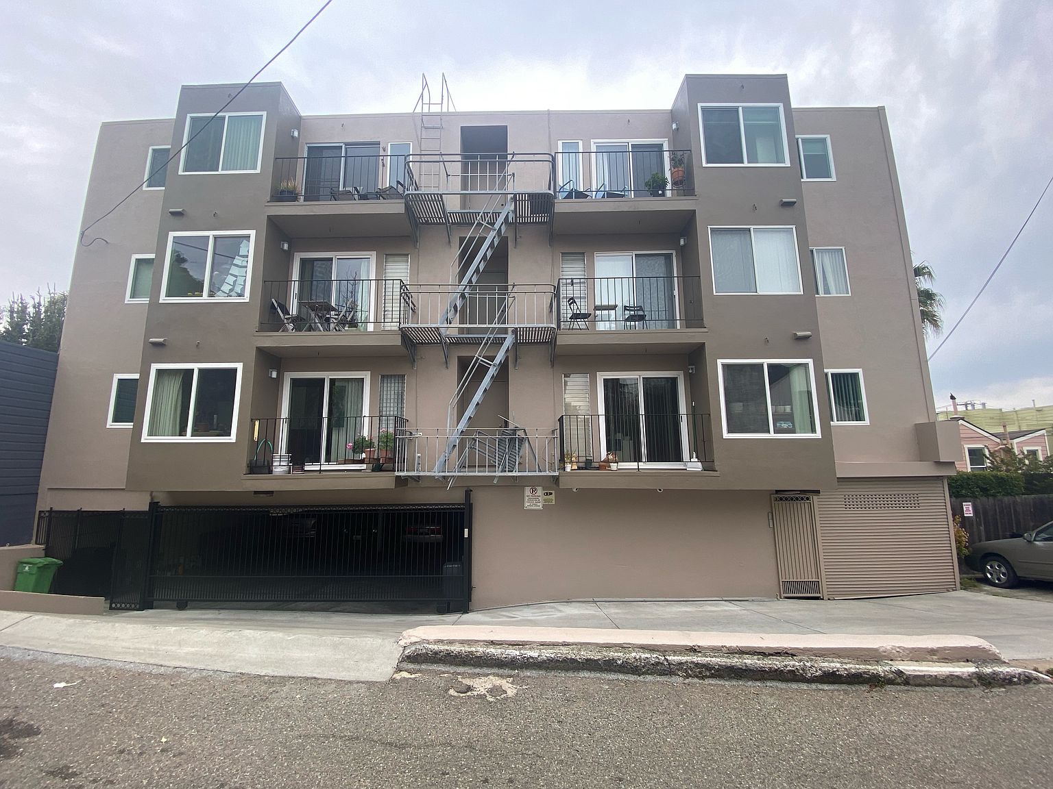 2BR/1BA Apartment on Church St · San Francisco photo 3