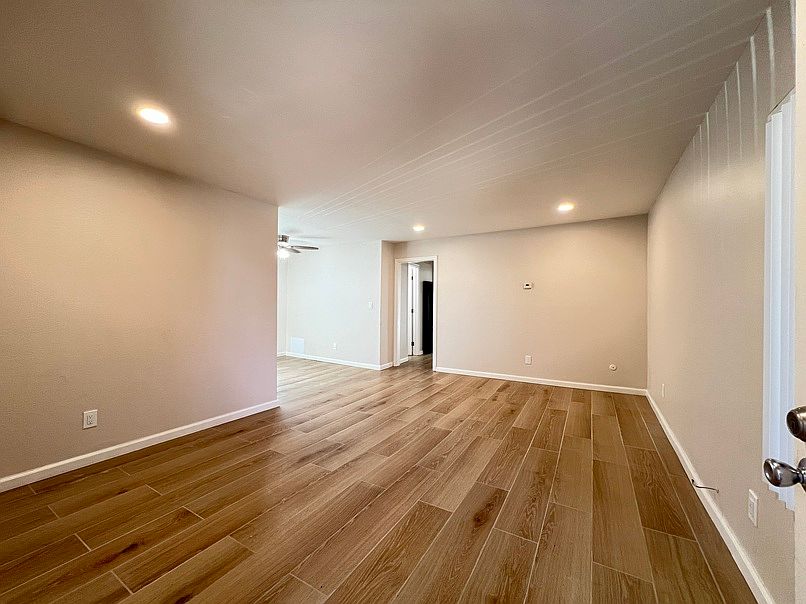 4140 Wilson Ave photo 3