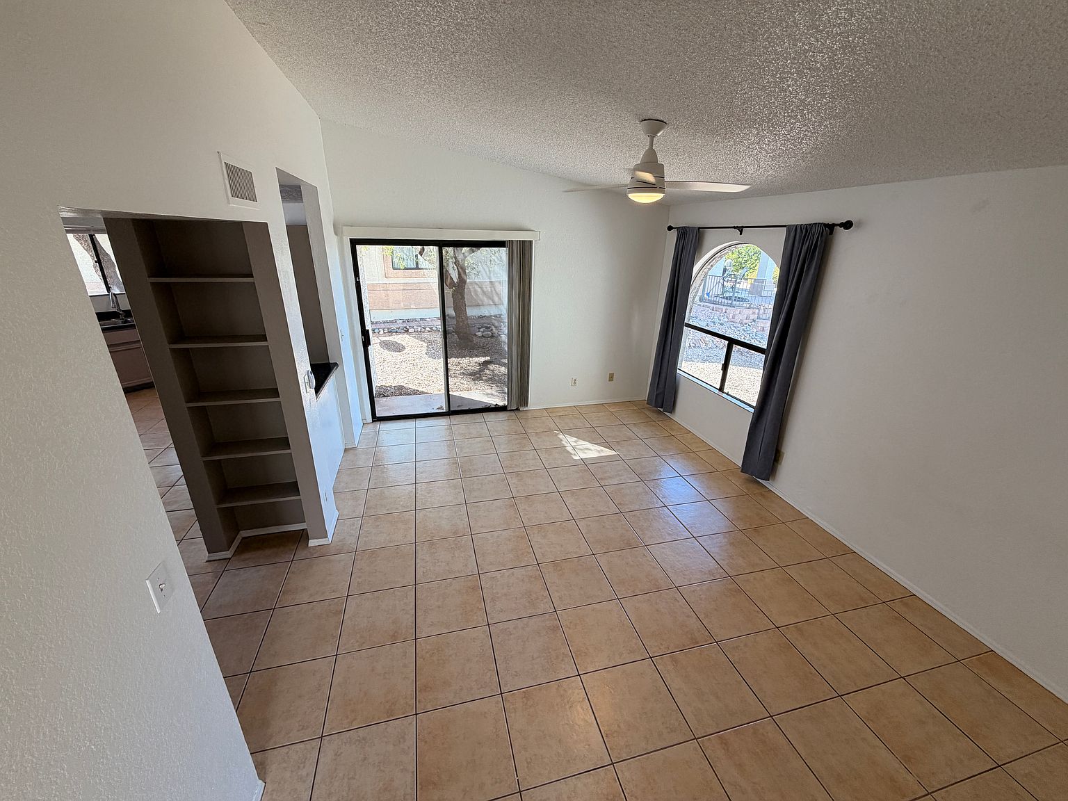 16410 E Desert Sage Dr photo 2