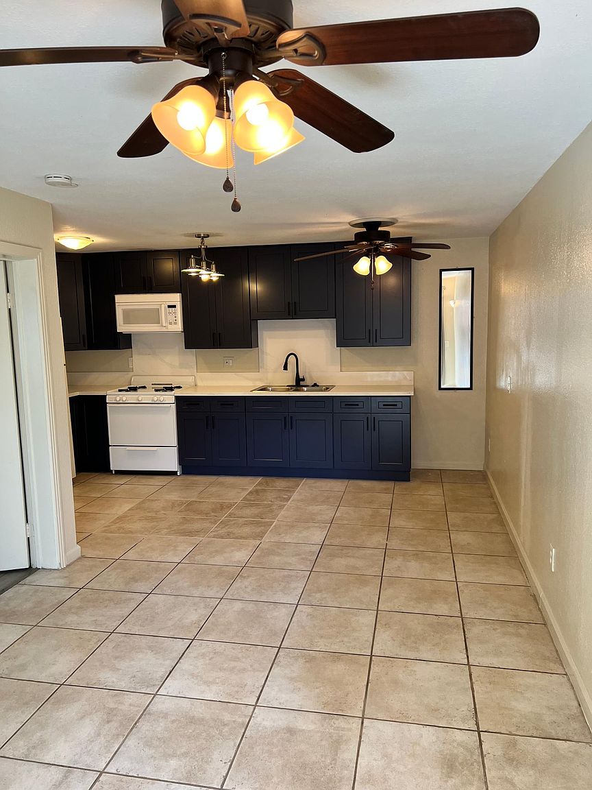 3029 Broadway photo 5