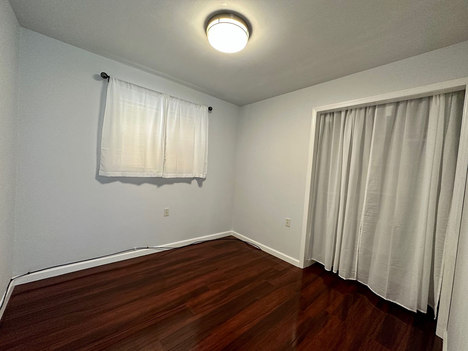 2BR/1BA Single Family House on Guttenberg St Floor 1 · San Francisco photo 4