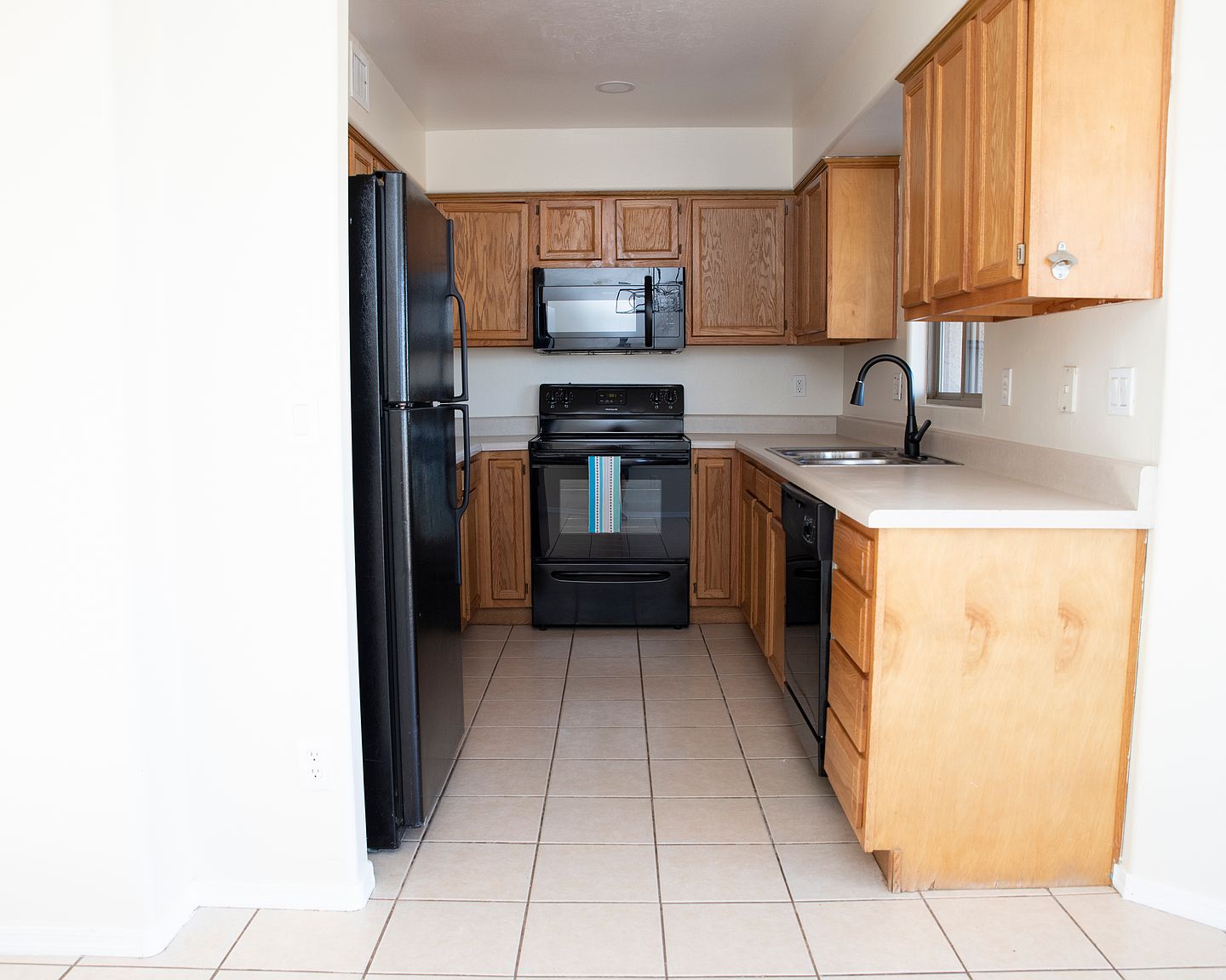 16015 S Yava Rd photo 5