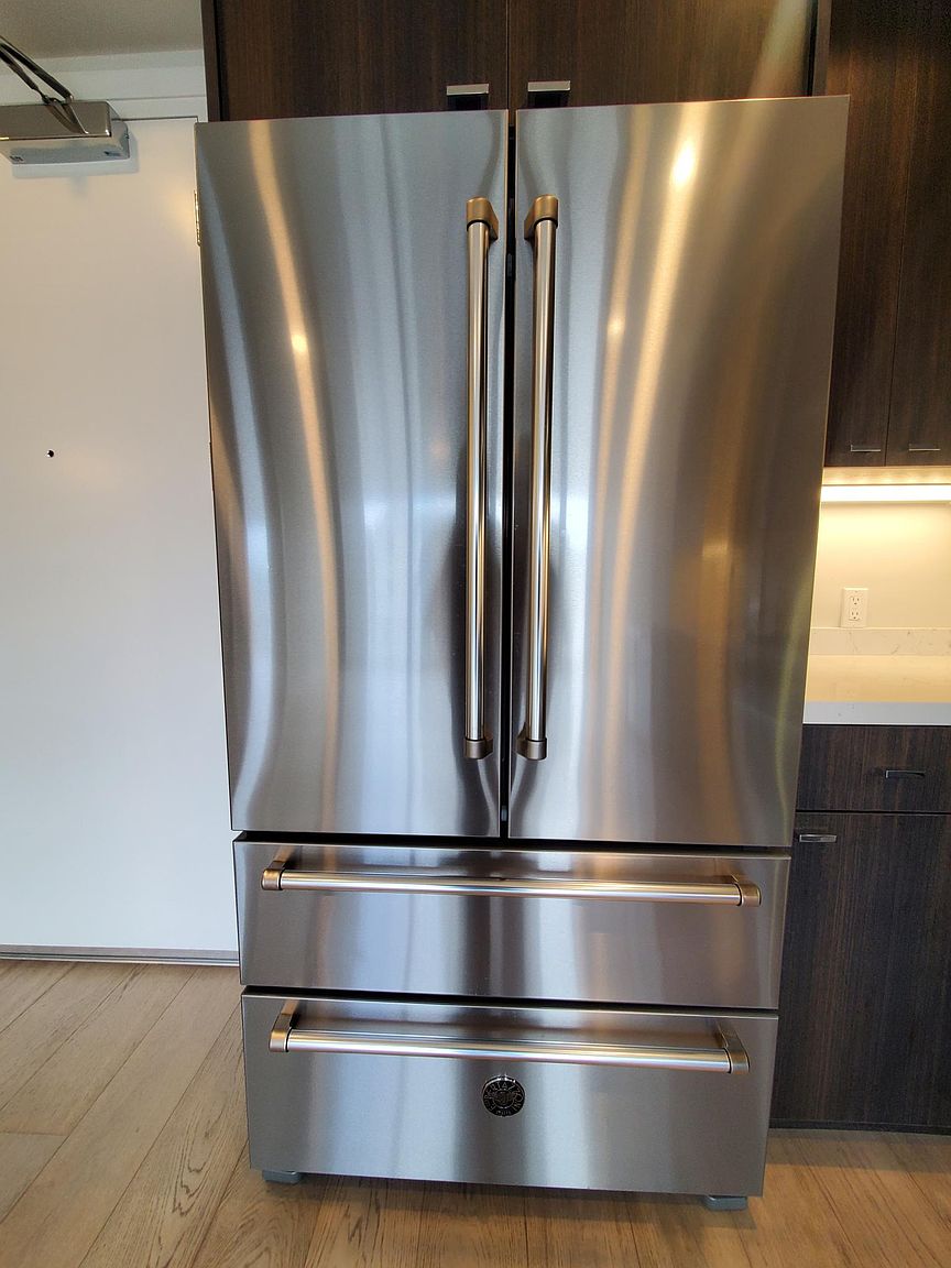 1BR/2BA Apartment on Harrison St · San Francisco photo 4