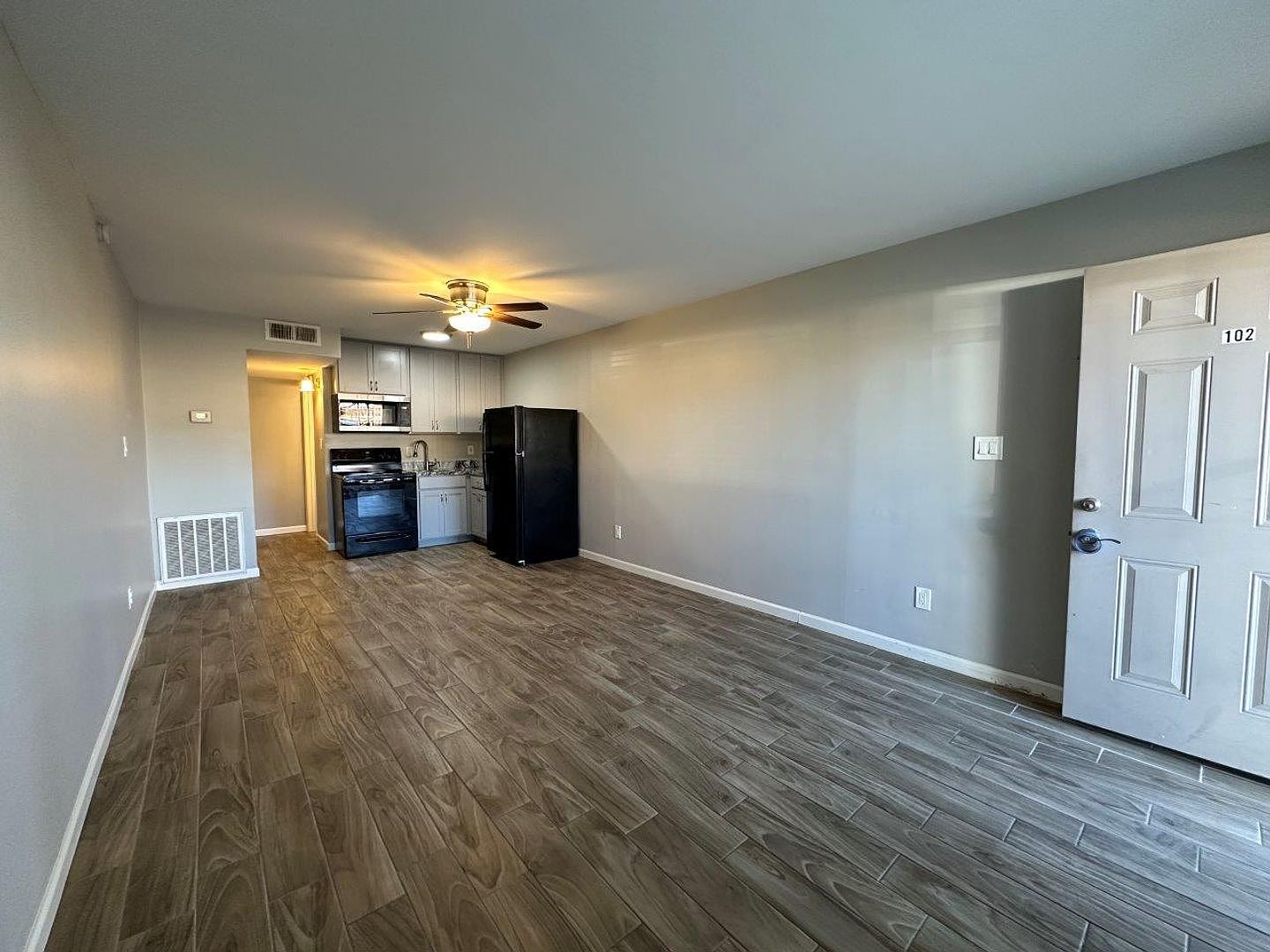 9647 N 10th Ave unit 9647 (102) photo 5