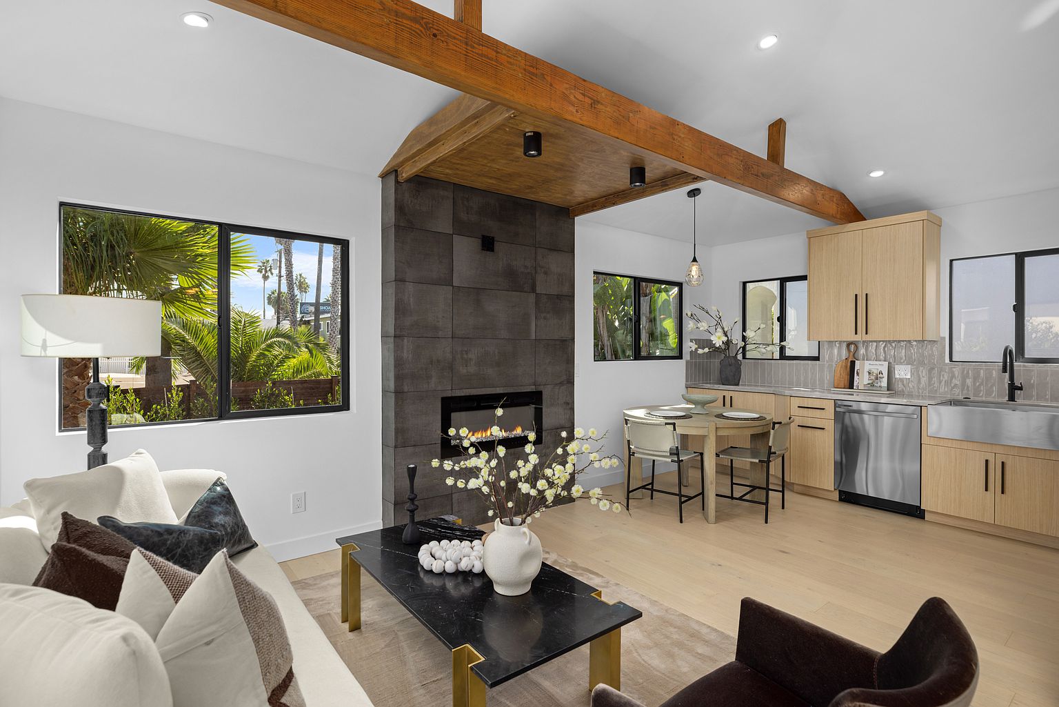 436 Bonair St photo 3