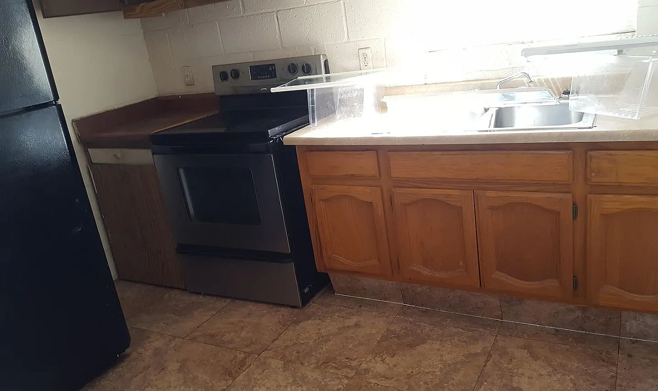1407 N French St #1407 photo 2