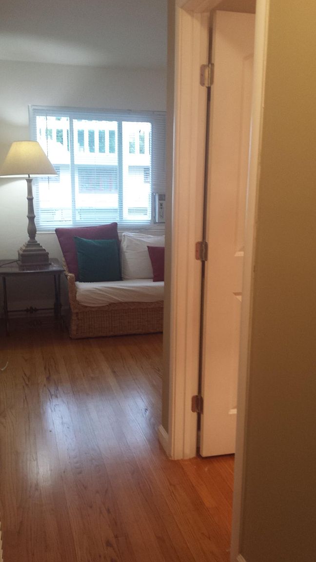 357 Hawthorne Ave photo 5