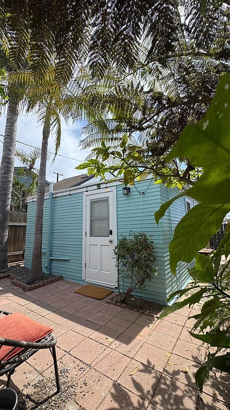 4879 Long Branch Ave #1/2