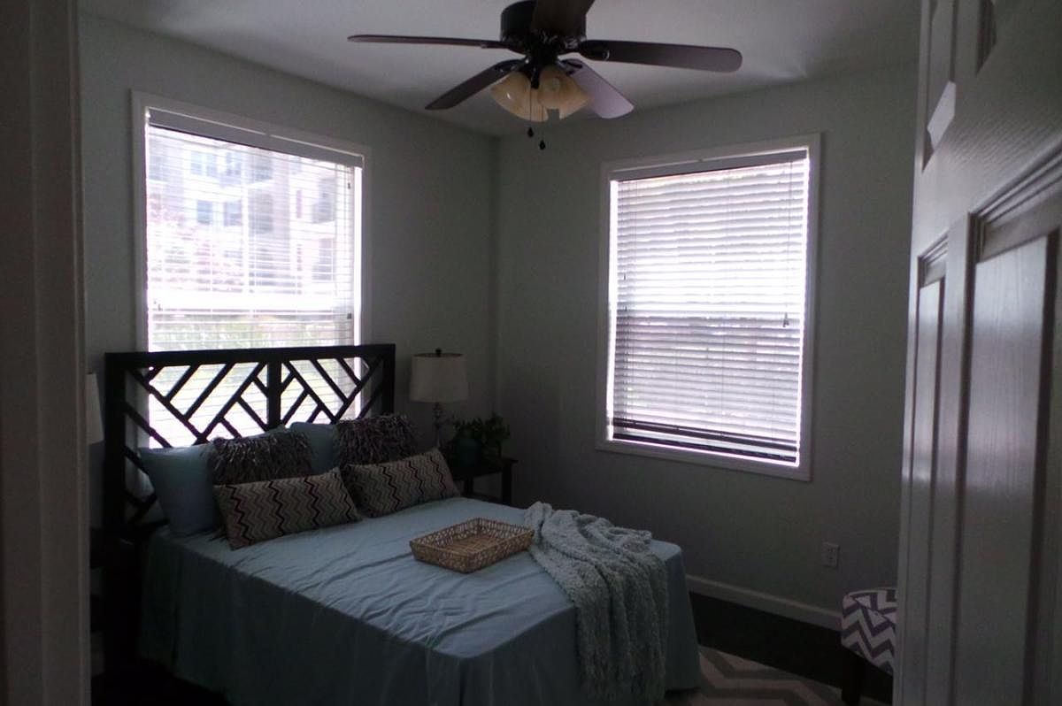 3240 Maguire Way photo 3