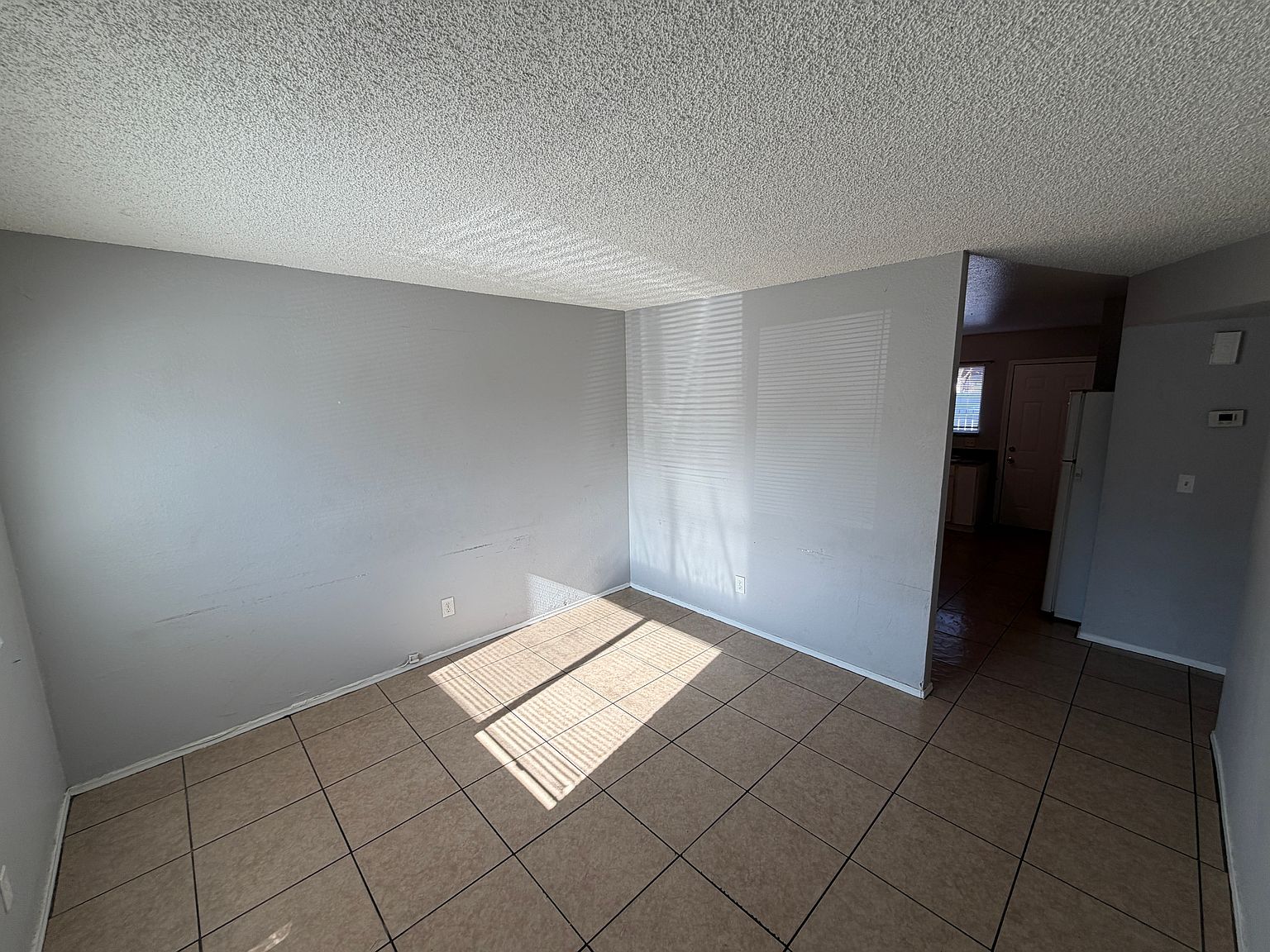 1009 East Commonwealth Avenue photo 3