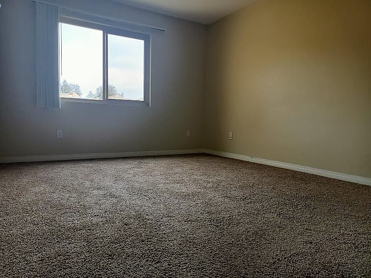 2950 Alta View Dr photo 5