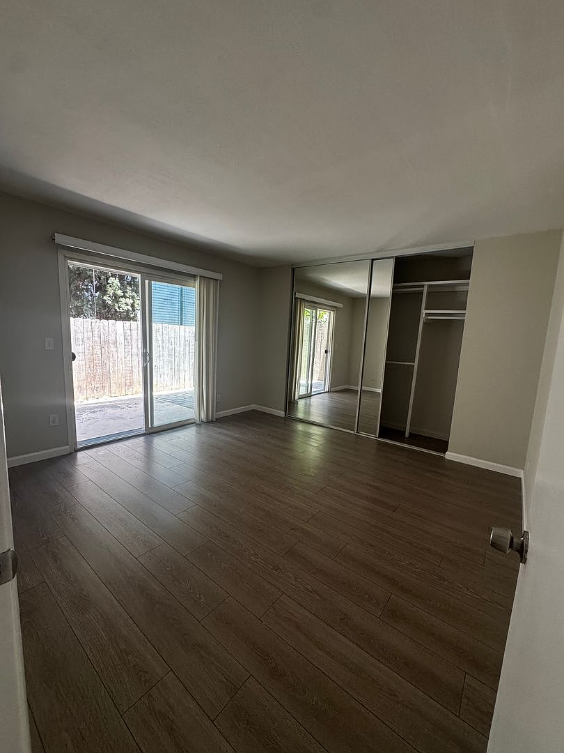 4560 North Ave photo 5