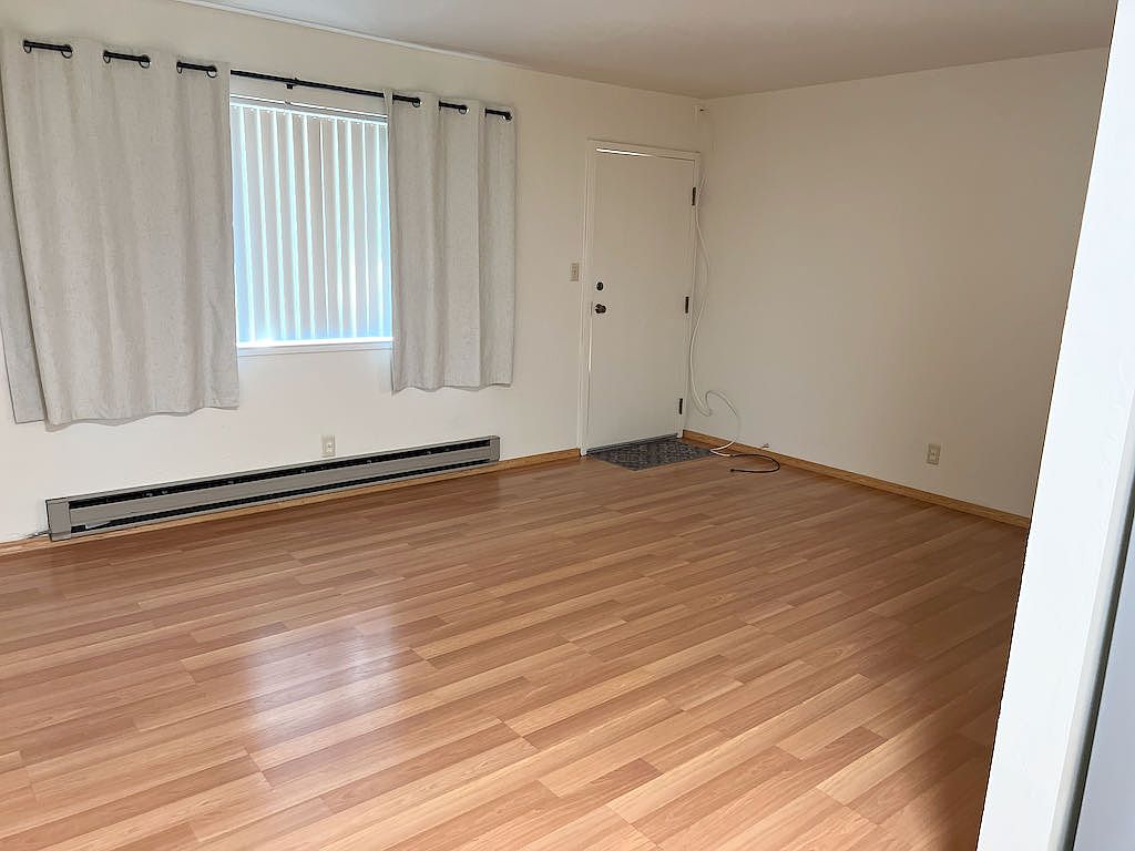 167 Villa Ave photo 4