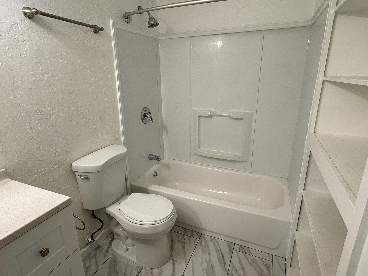 1736 E Virginia Ave APT 1 photo 5