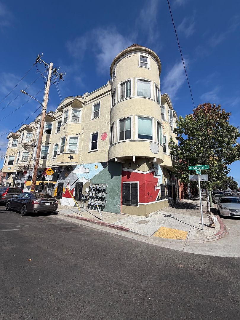 2505 San Pablo Avenue