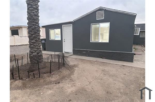 721 W Cheryl Dr photo 2