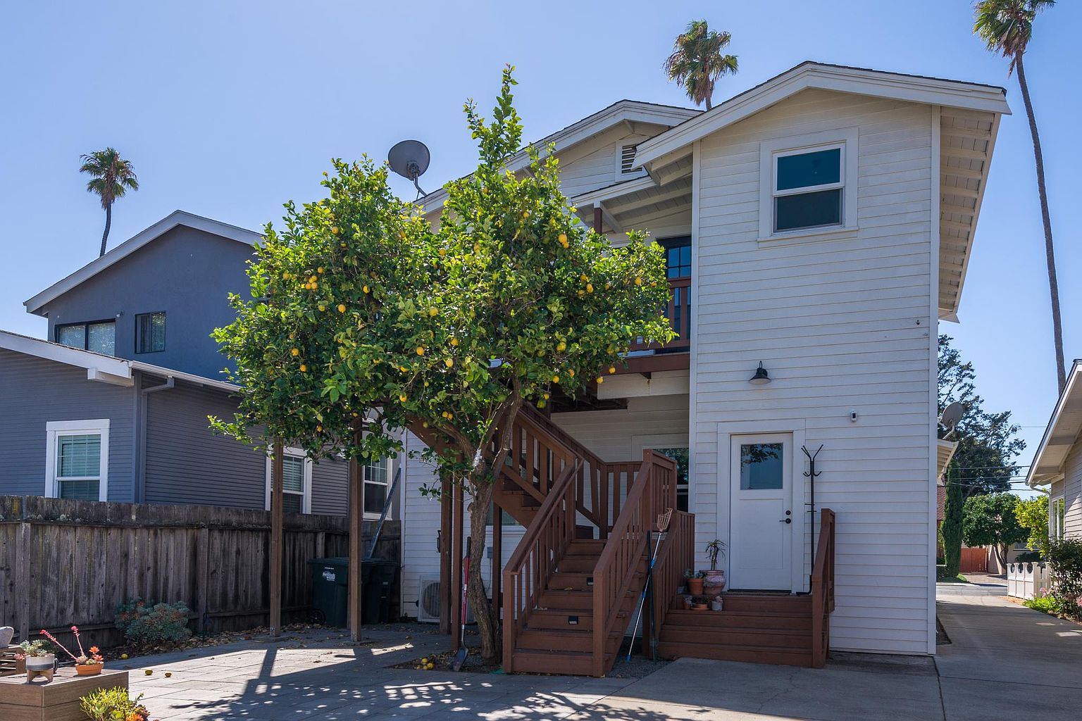 529 S Fremont St photo 2