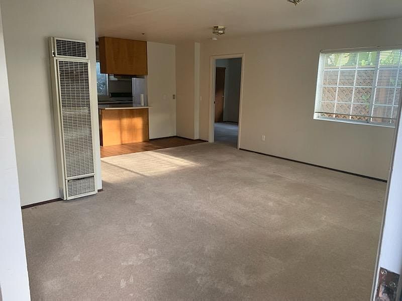 1025 E Cotati Ave photo 2