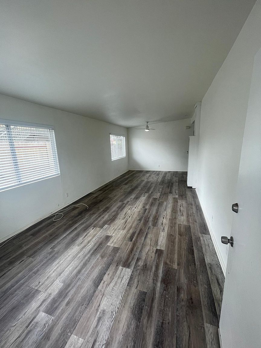 429 7th St photo 3