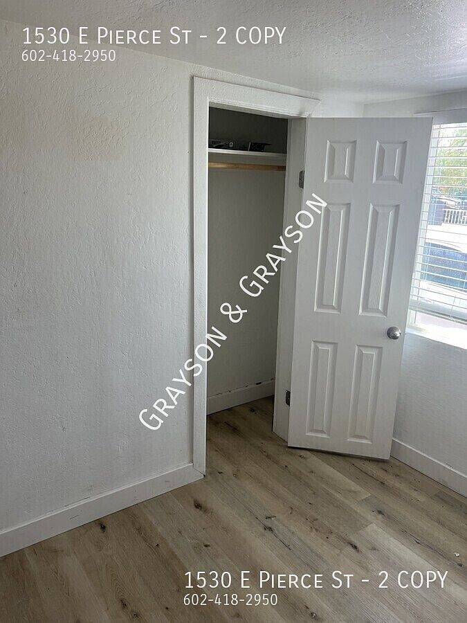 1530 E Pierce St photo 4