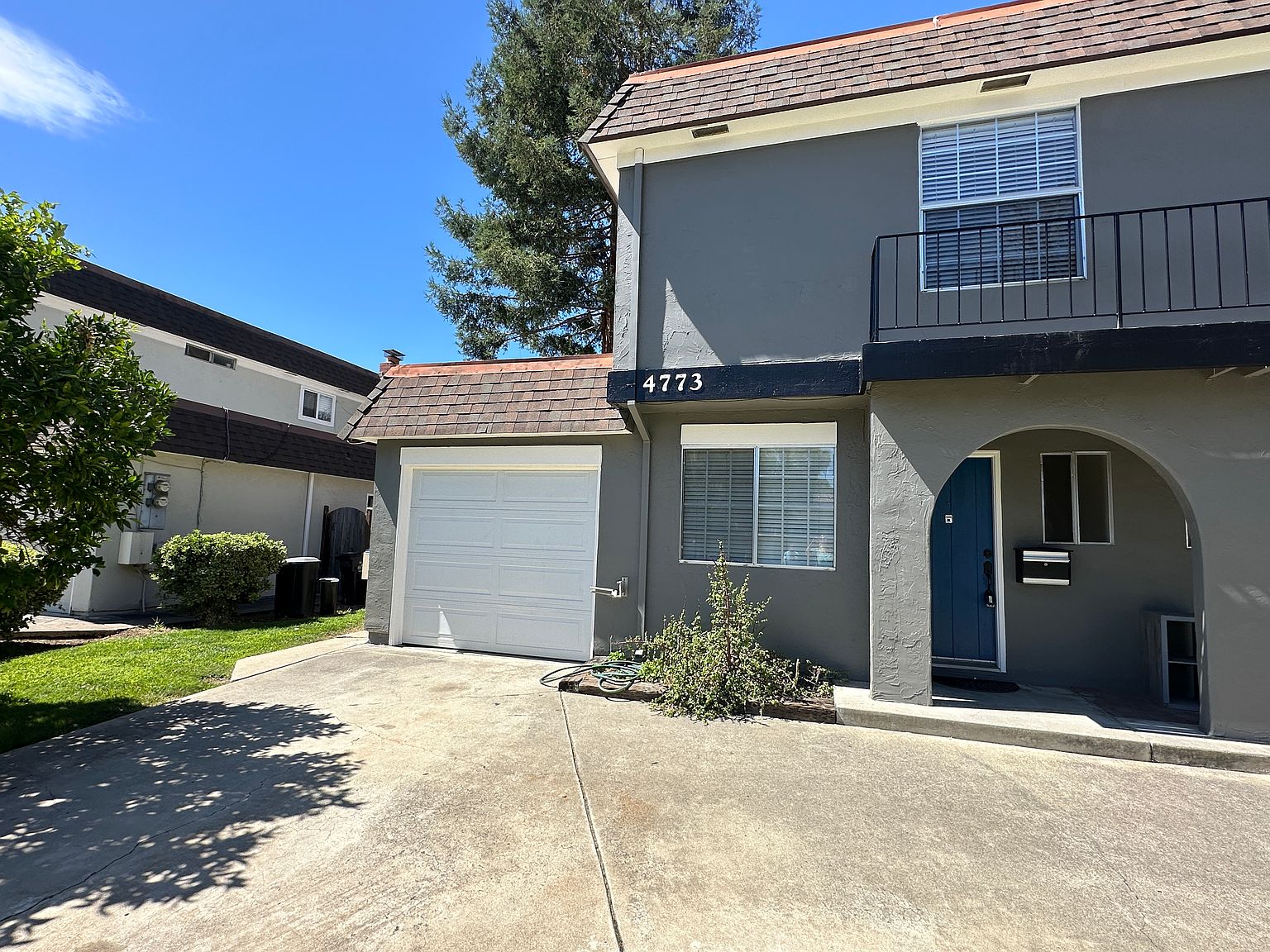4773 Eagle Lake Dr photo 2