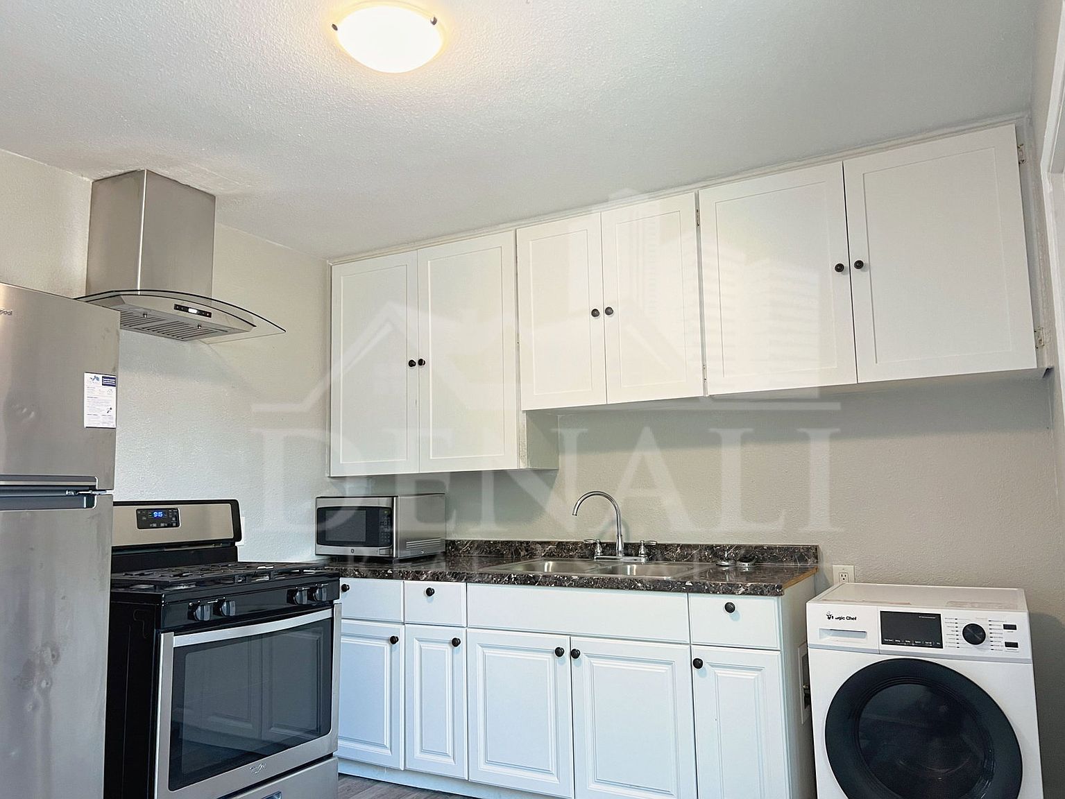 2726 E Willetta St Phoenix, AZ 85008 photo 4