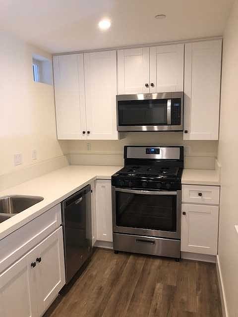 1 beds  1.0 baths photo 4