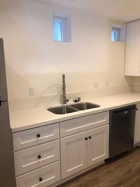 1 beds  1.0 baths photo 5
