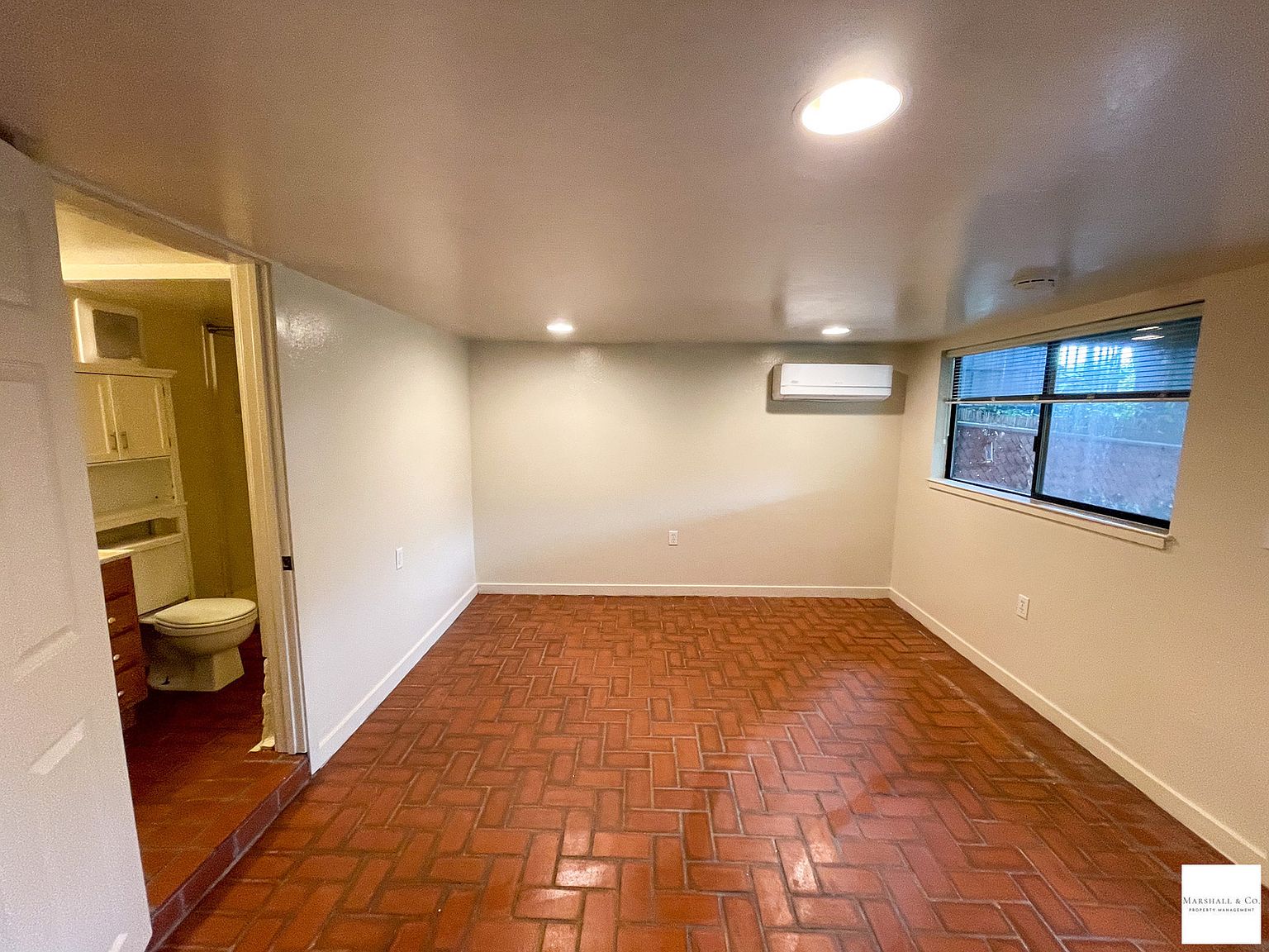 112 West St photo 5