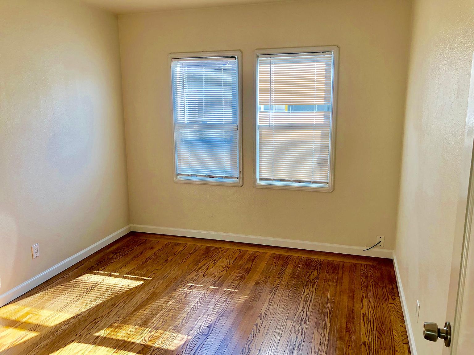 2645 High St photo 4